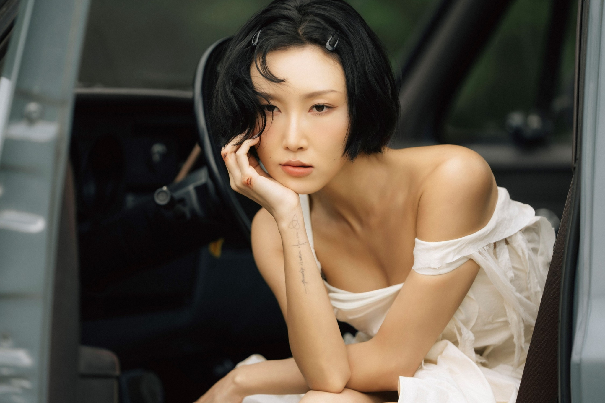 Дуучин Hwasa-гийн“Good goodbye” дуу 50 сая үзэлтийг давлаа